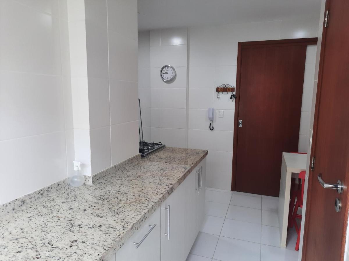 Apartamento Acolhedor Na Praia Do Forte Кабо Фрио Екстериор снимка